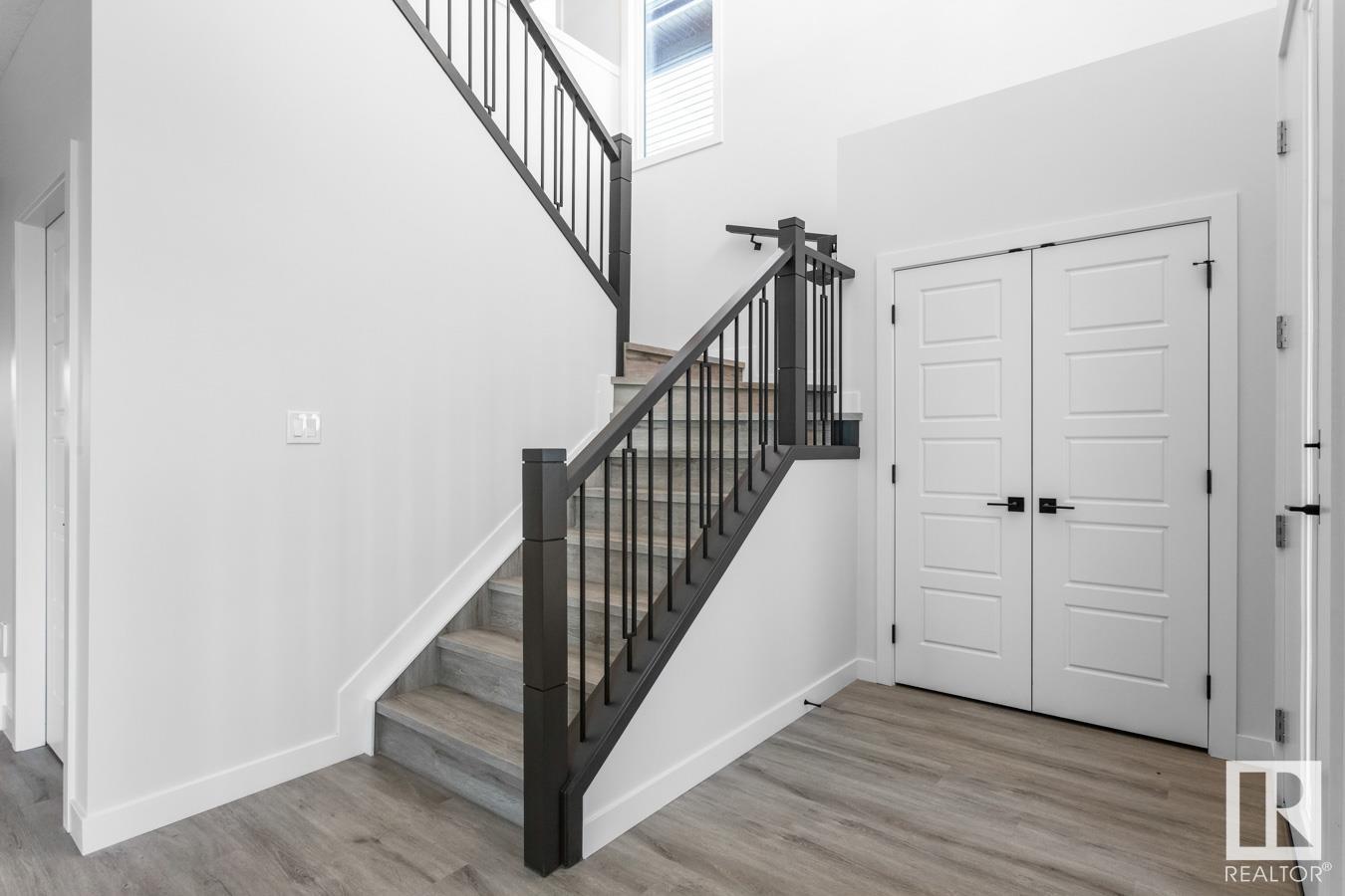 239 GRIESBACH RD NW