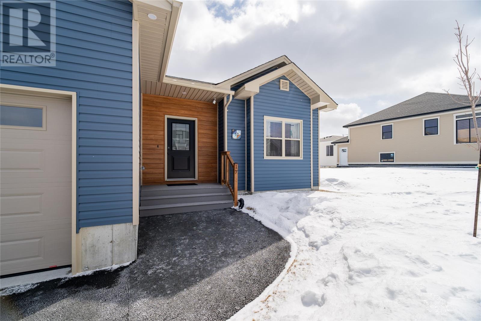 17 Electra Drive