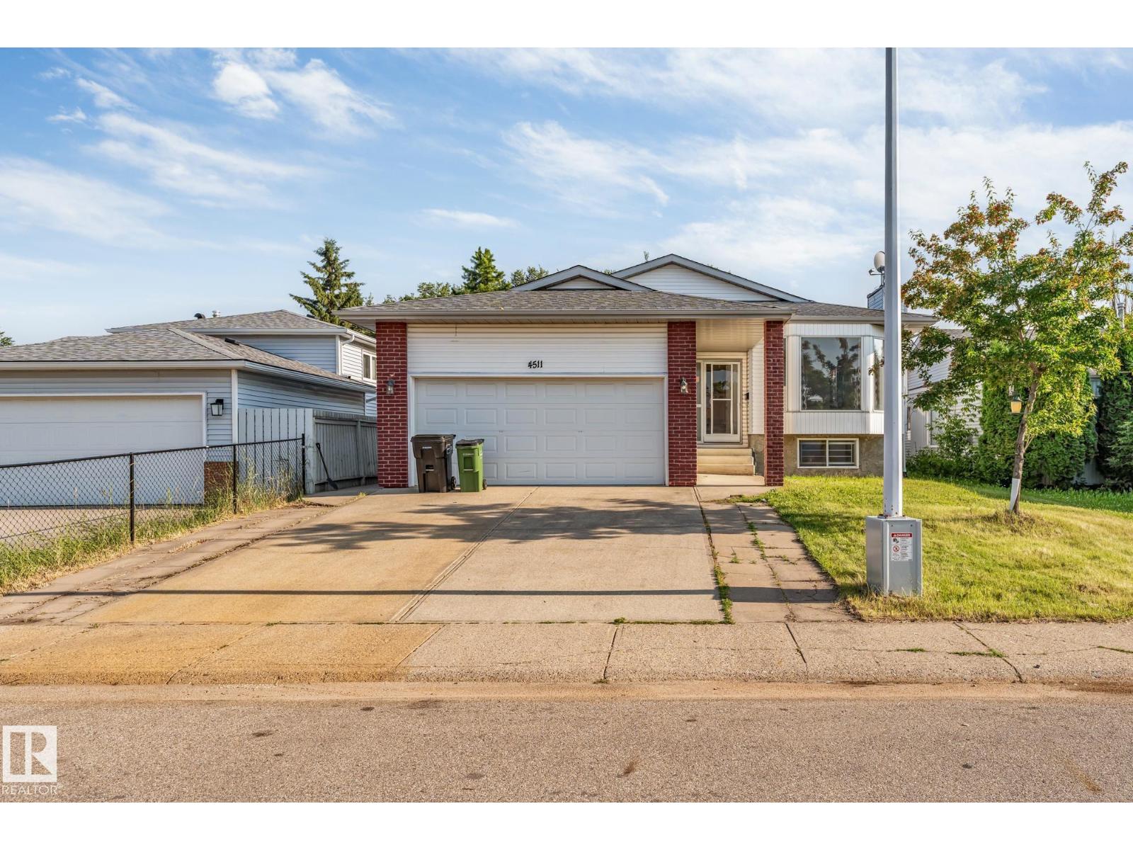 4511 25 AV NW NW