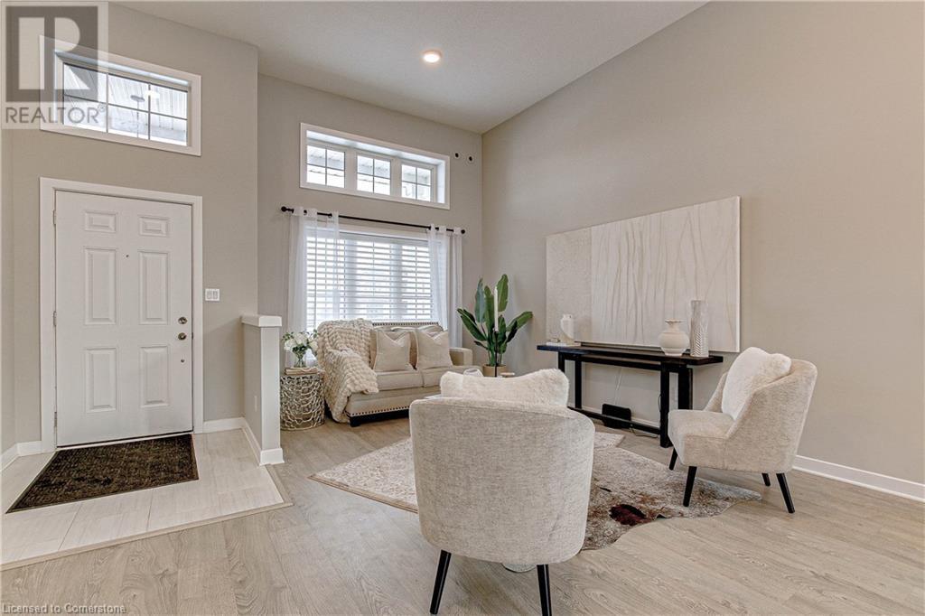 9 CLOVER CIR Circle