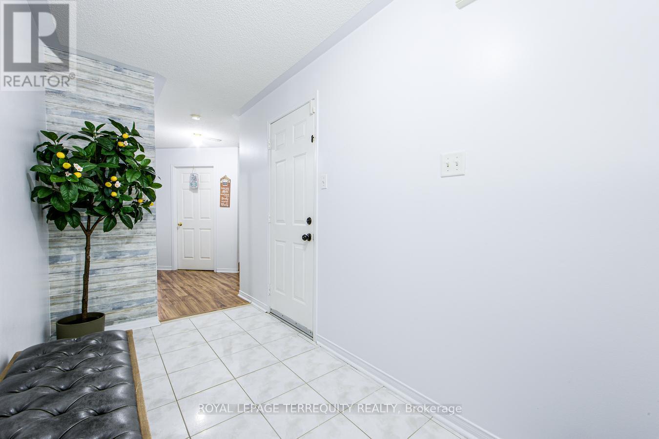 18 SPRINGSIDE WAY