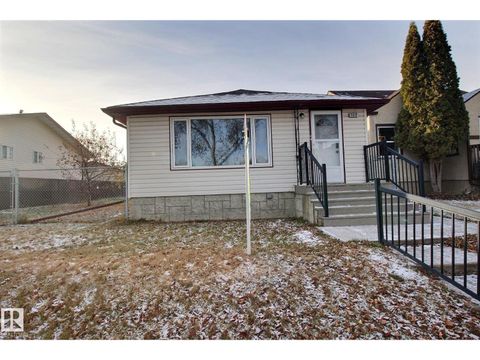 11512 67 ST NW Edmonton AB T5B1L7