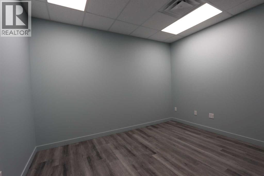 135, 270 Nolanridge Crescent NW