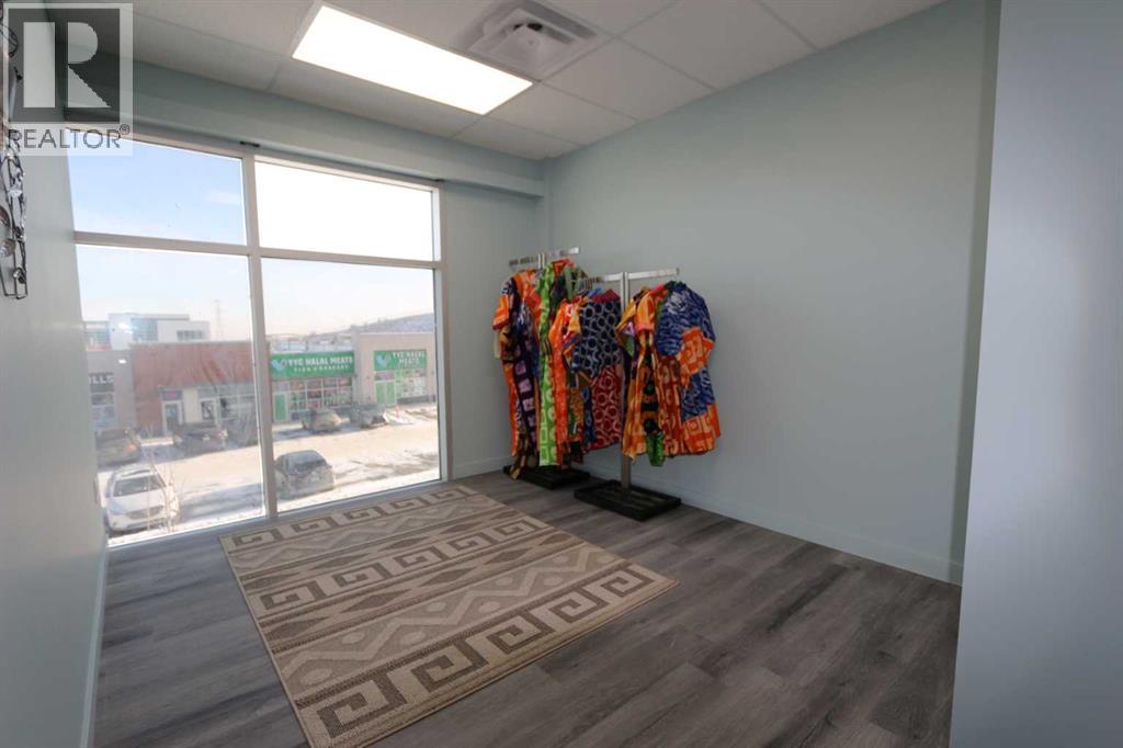 135, 270 Nolanridge Crescent NW