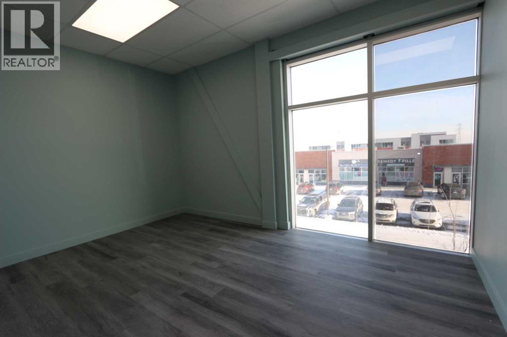 135, 270 Nolanridge Crescent NW