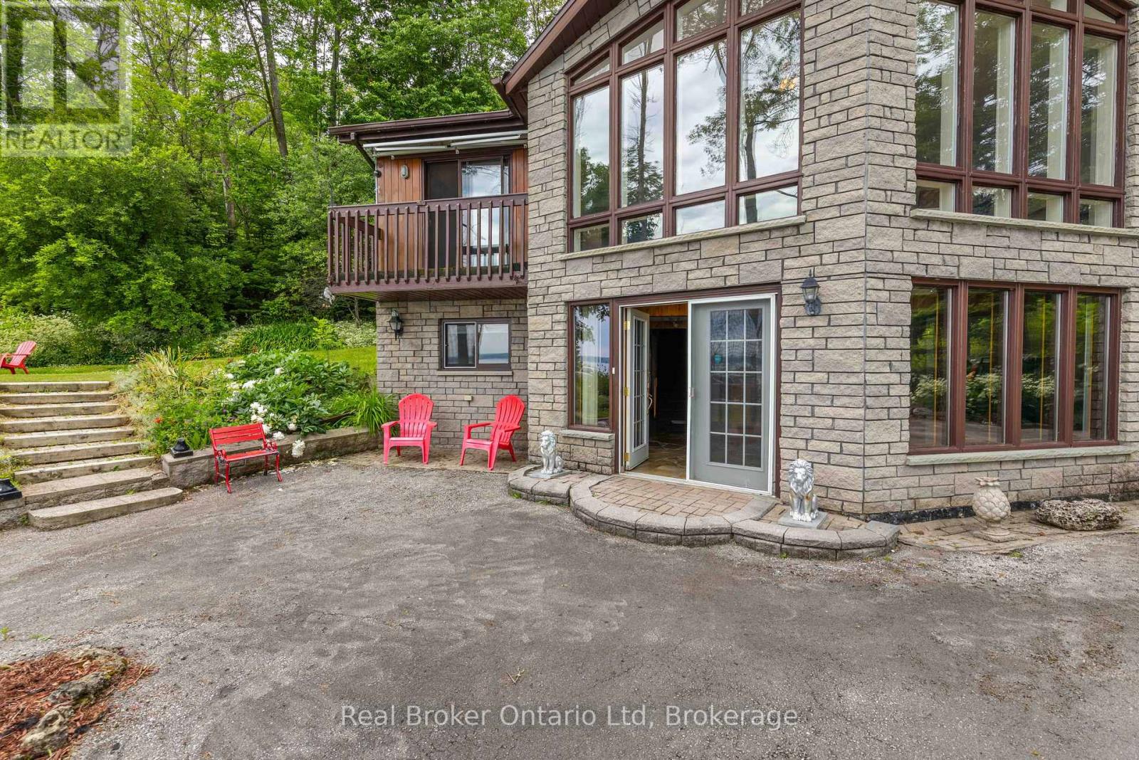 339486 PRESQU'ILE ROAD
