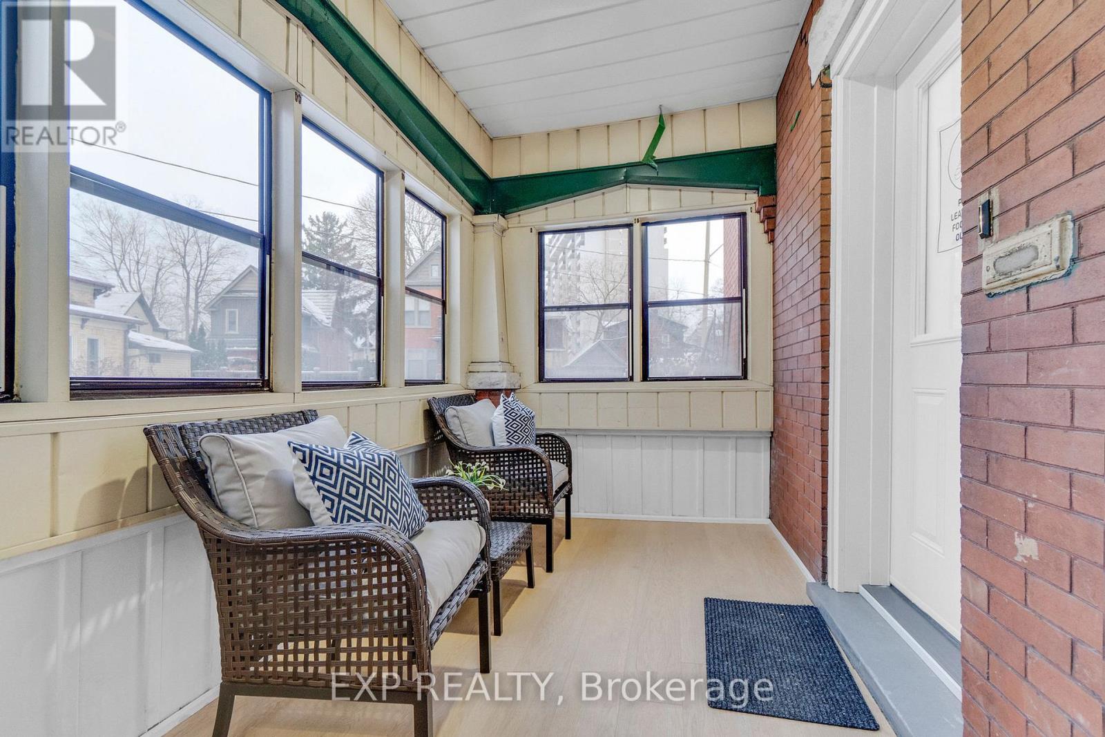 64 LANCASTER STREET E