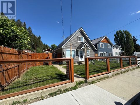235 BURDETT Street Kimberley BC V1A1W2
