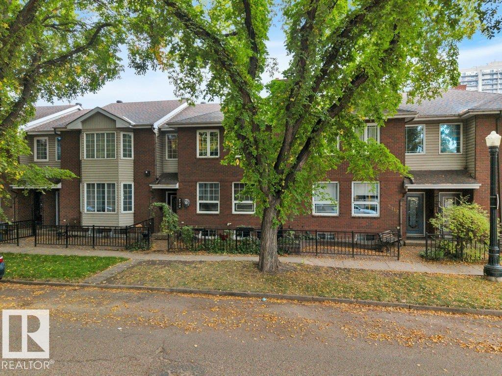 9740 101 ST NW