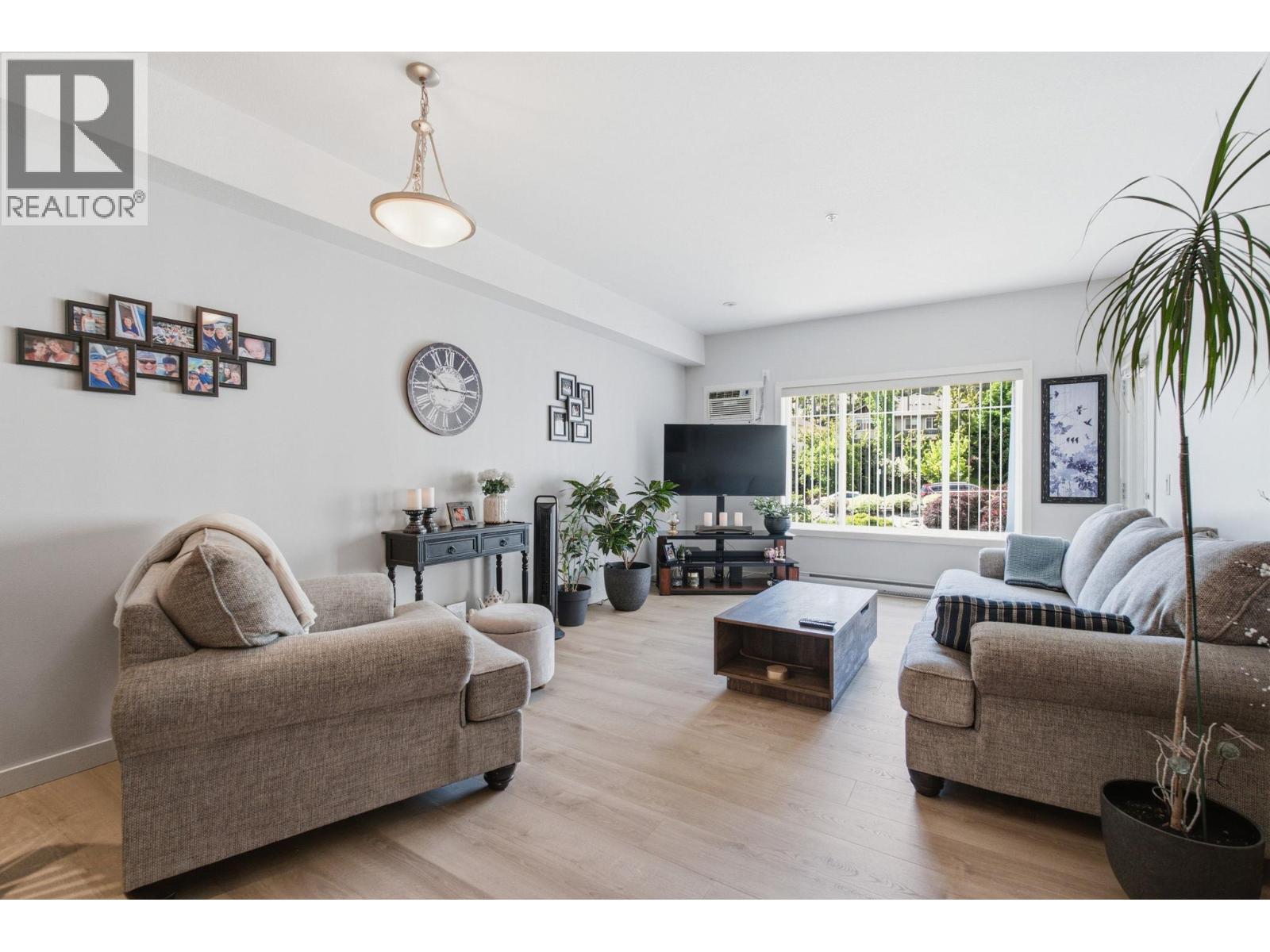 2120 Shannon Ridge Drive Unit# 214
