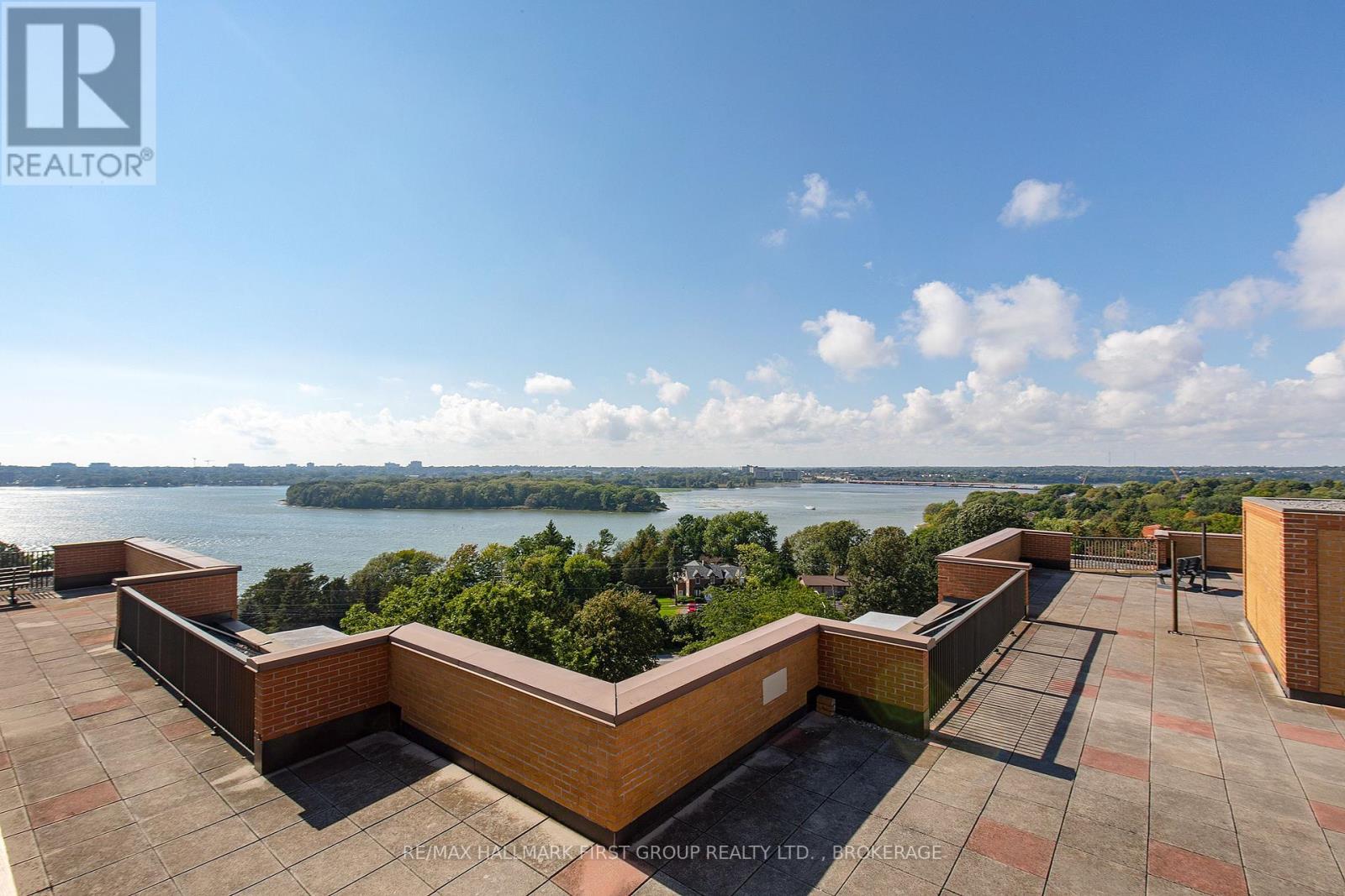 604 - 120 BARRETT COURT