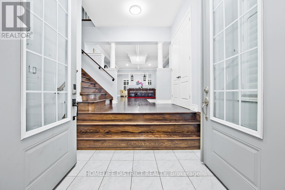 1794 GRANDVIEW STREET N