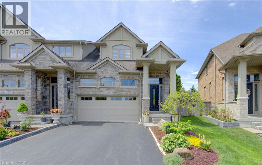 121 OAK PARK Drive