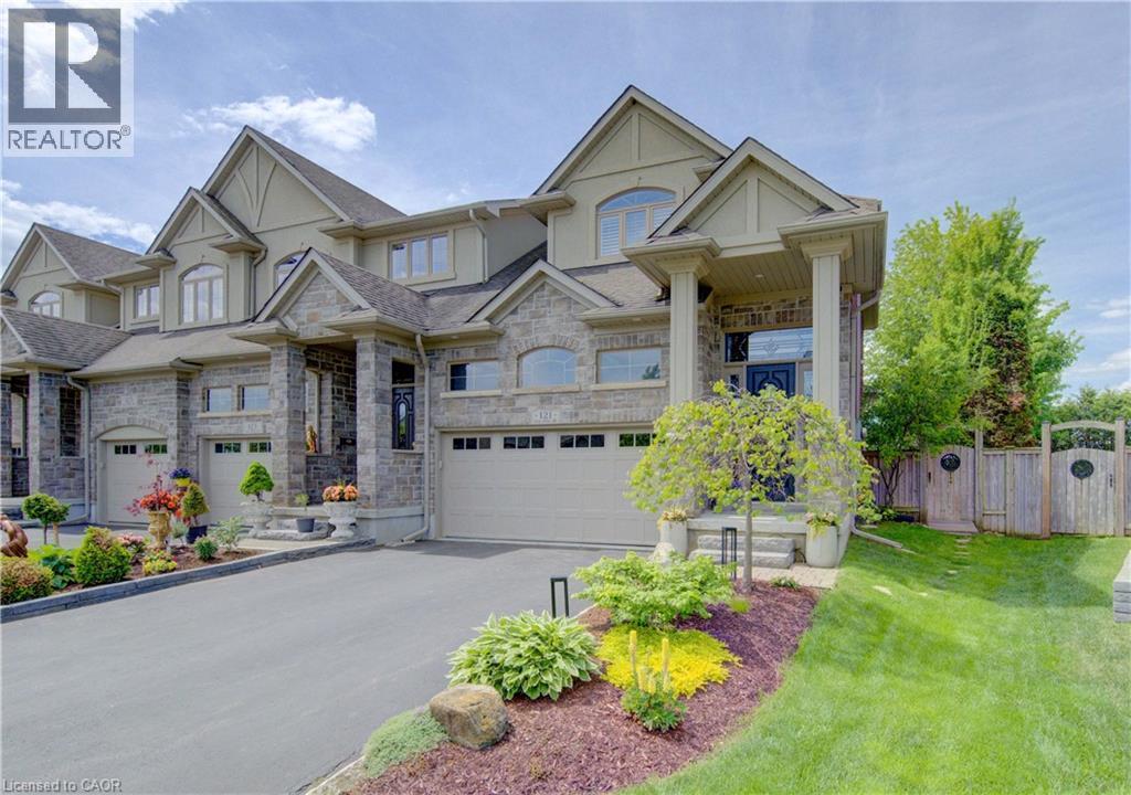 121 OAK PARK Drive