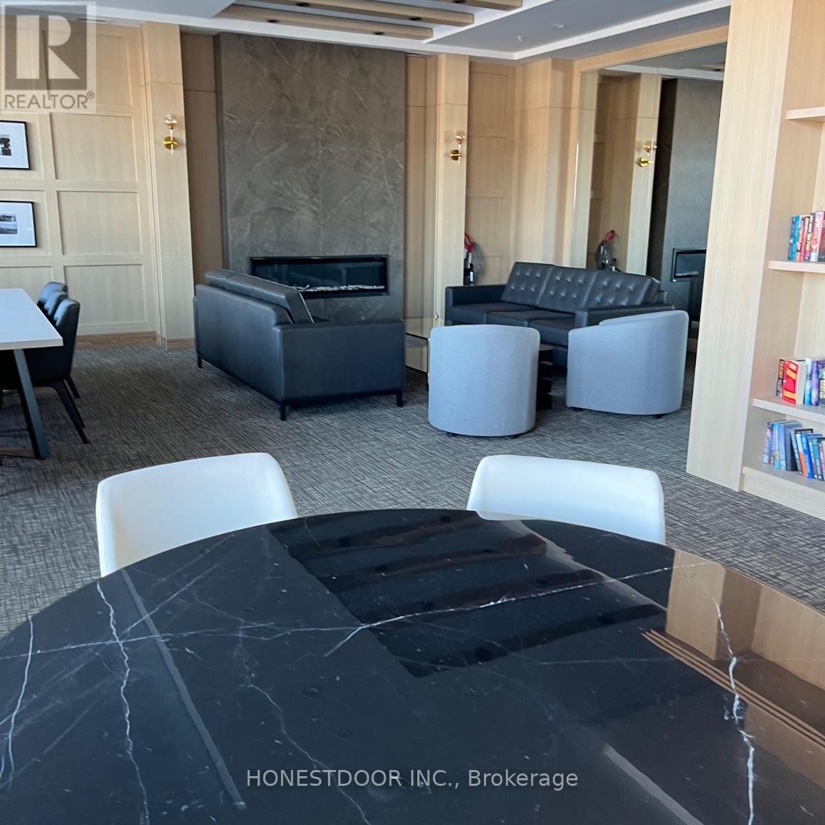 303 - 34 NORMAN STREET