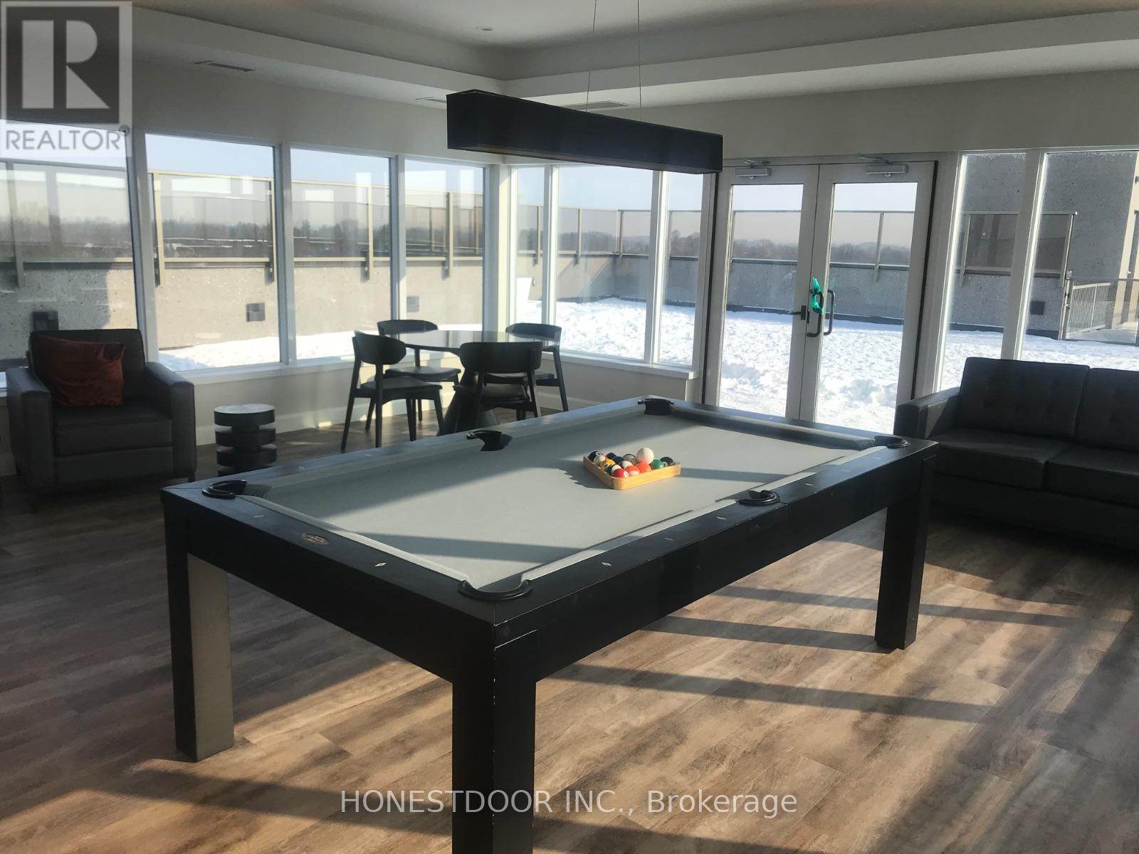 303 - 34 NORMAN STREET