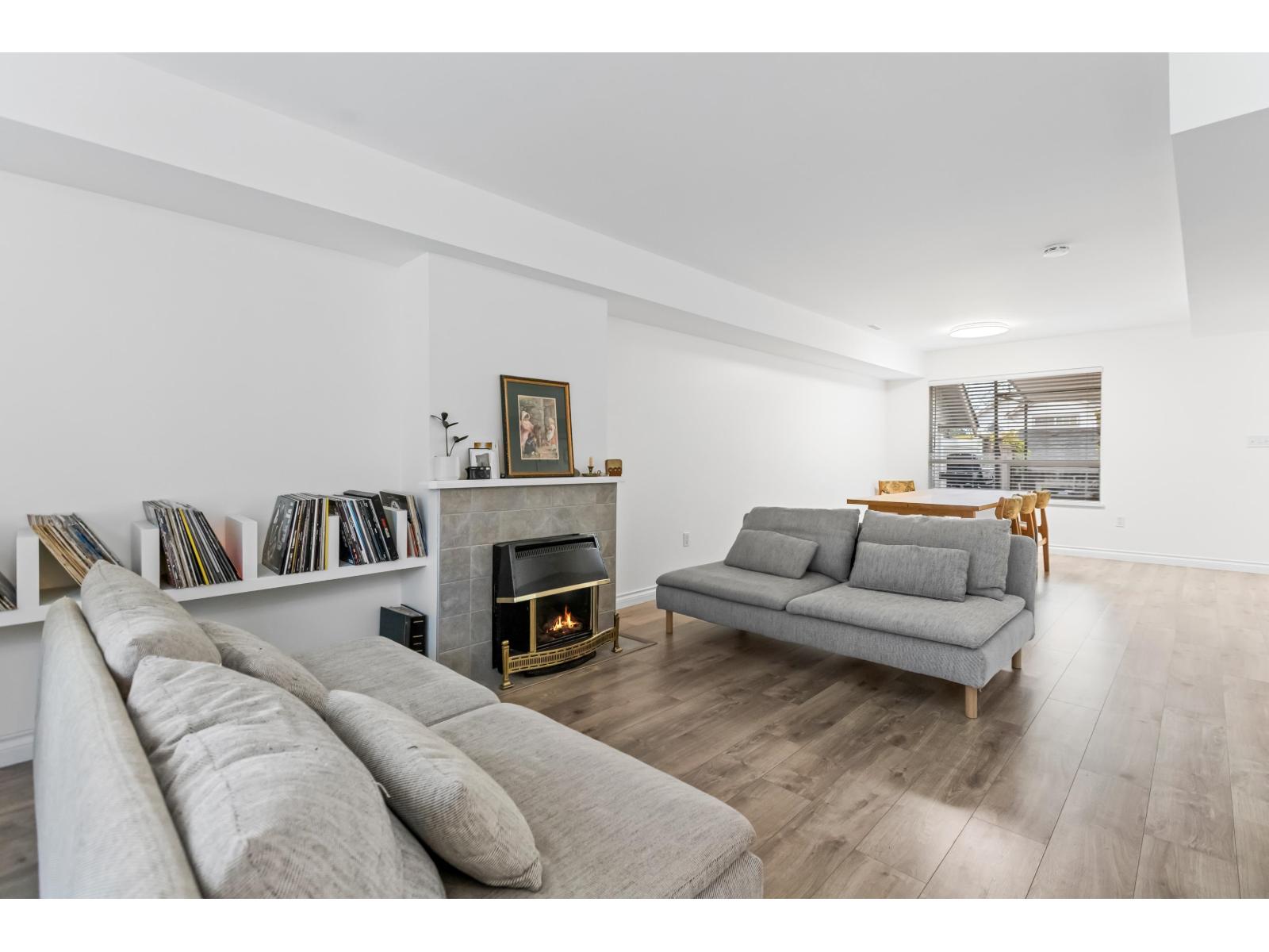 30 32361 MCRAE AVENUE