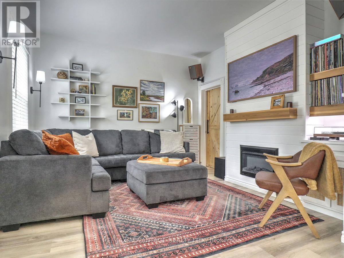 272 ELGIN STREET