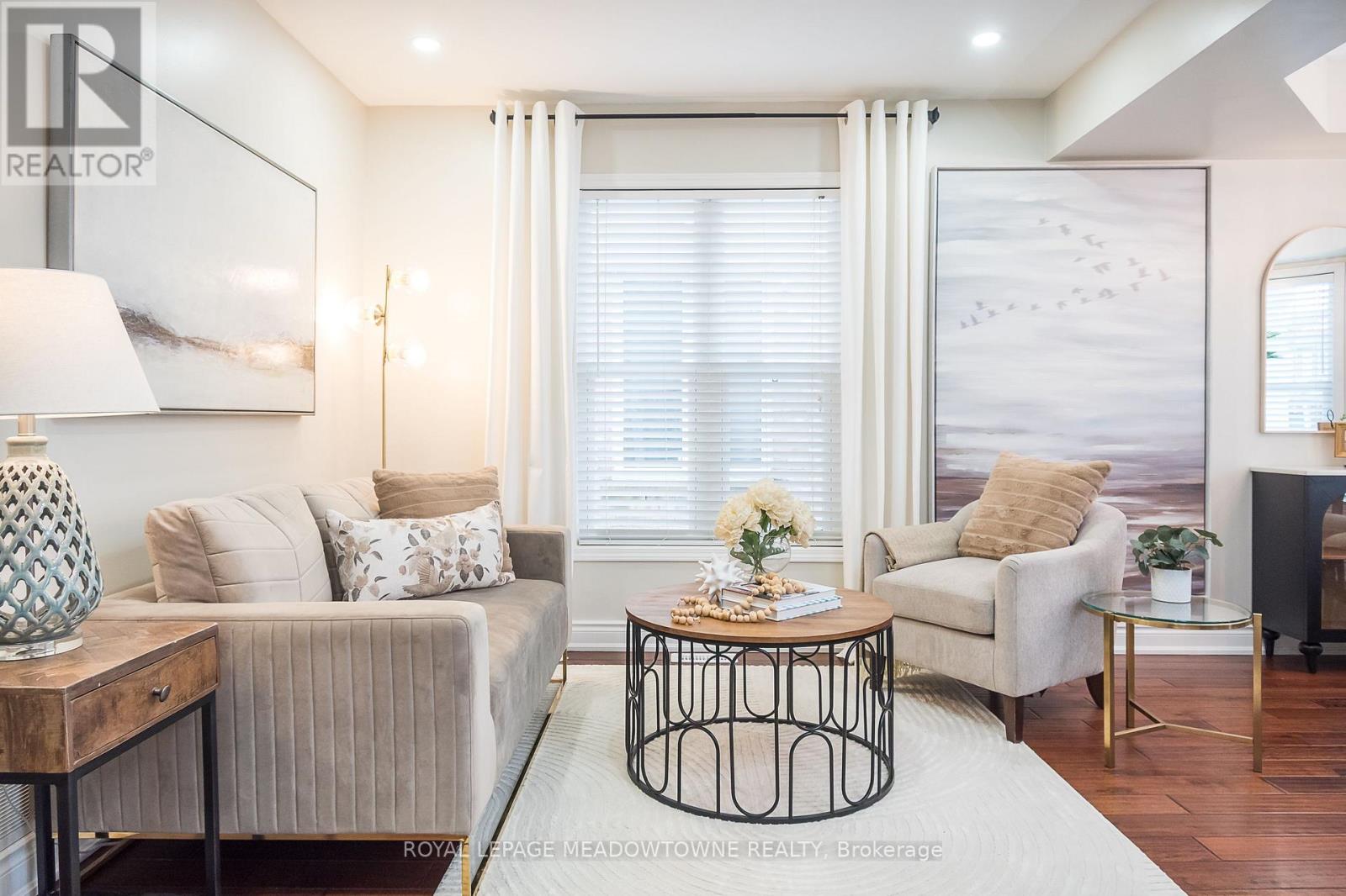 23 BAGGS CRESCENT