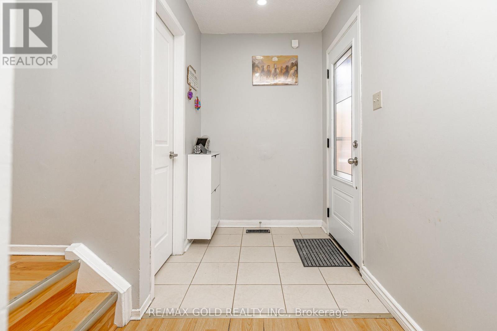 28 SILVERSTREAM ROAD