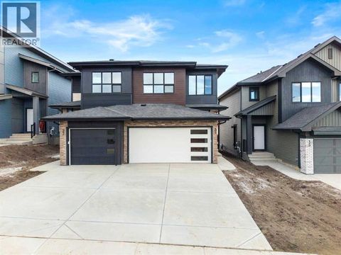 31 Heritage Heath Cochrane AB T4C3L3