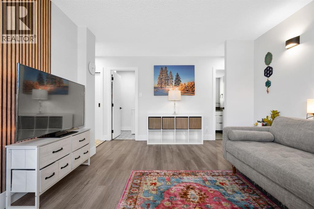 102, 1143 37 Street SW