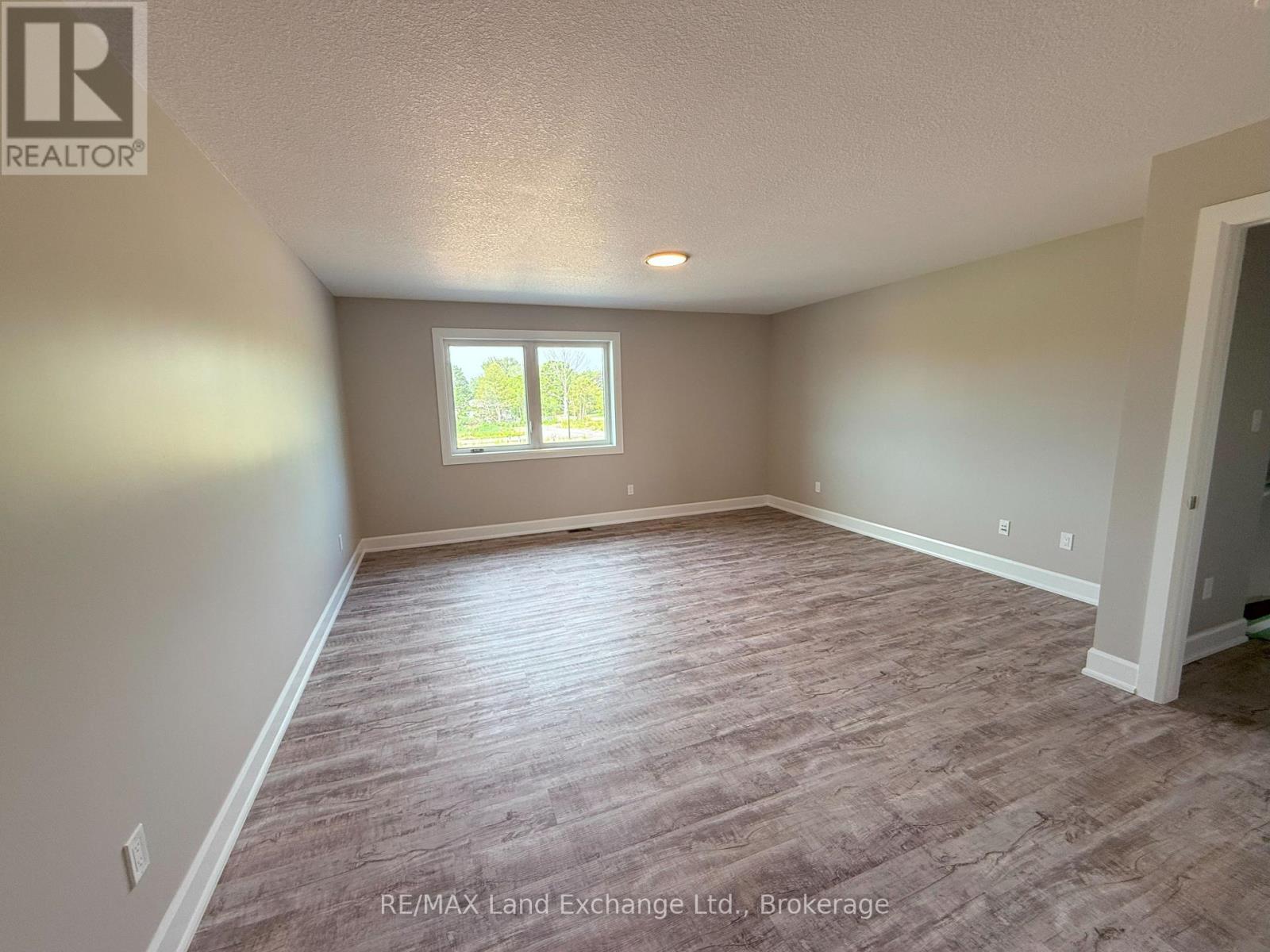 UNIT 3 - 8 GOLF LINKS ROAD