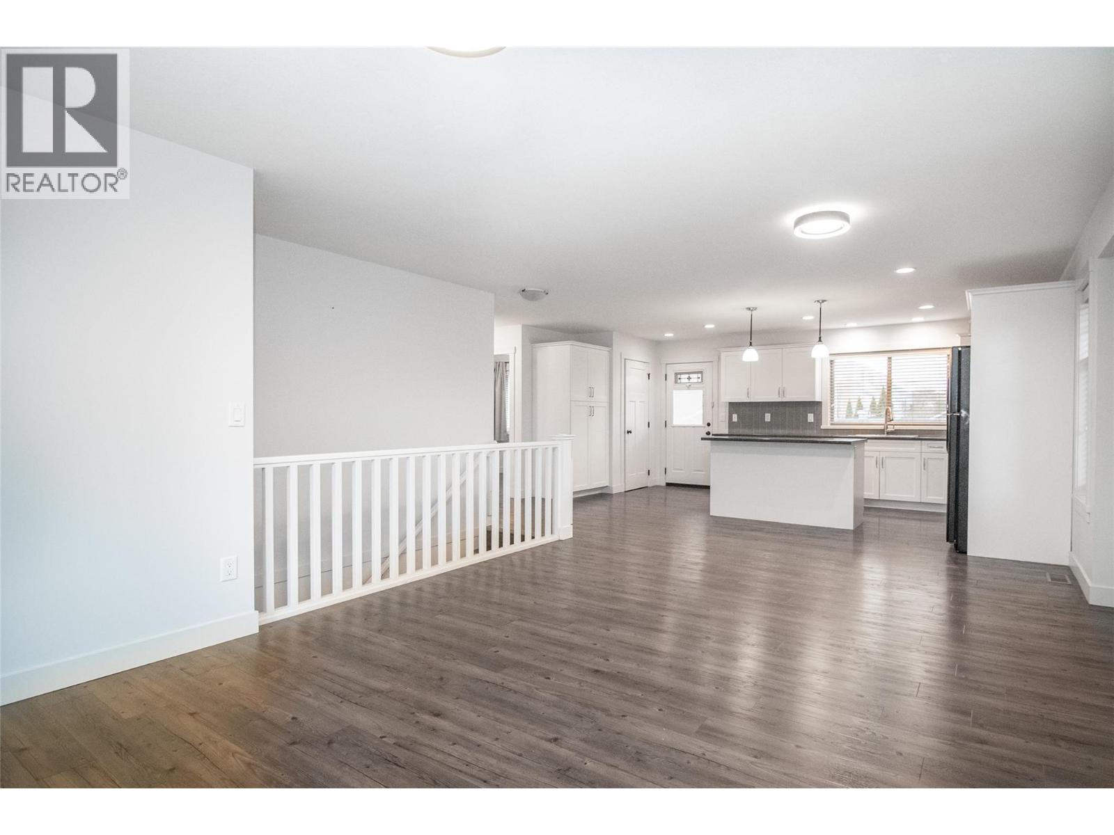 560 Christleton Avenue