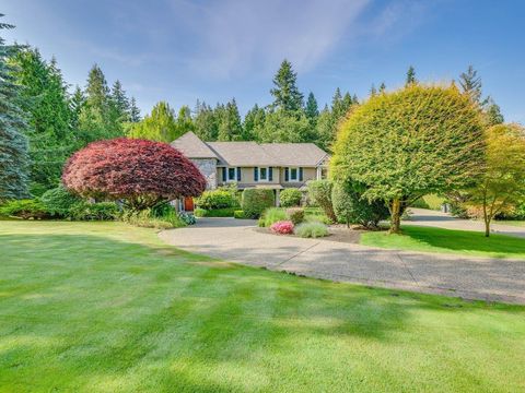 13315 25 AVENUE Surrey BC V4P1Y6