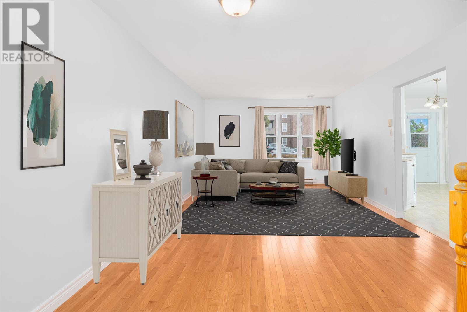 8 Sunchase Court