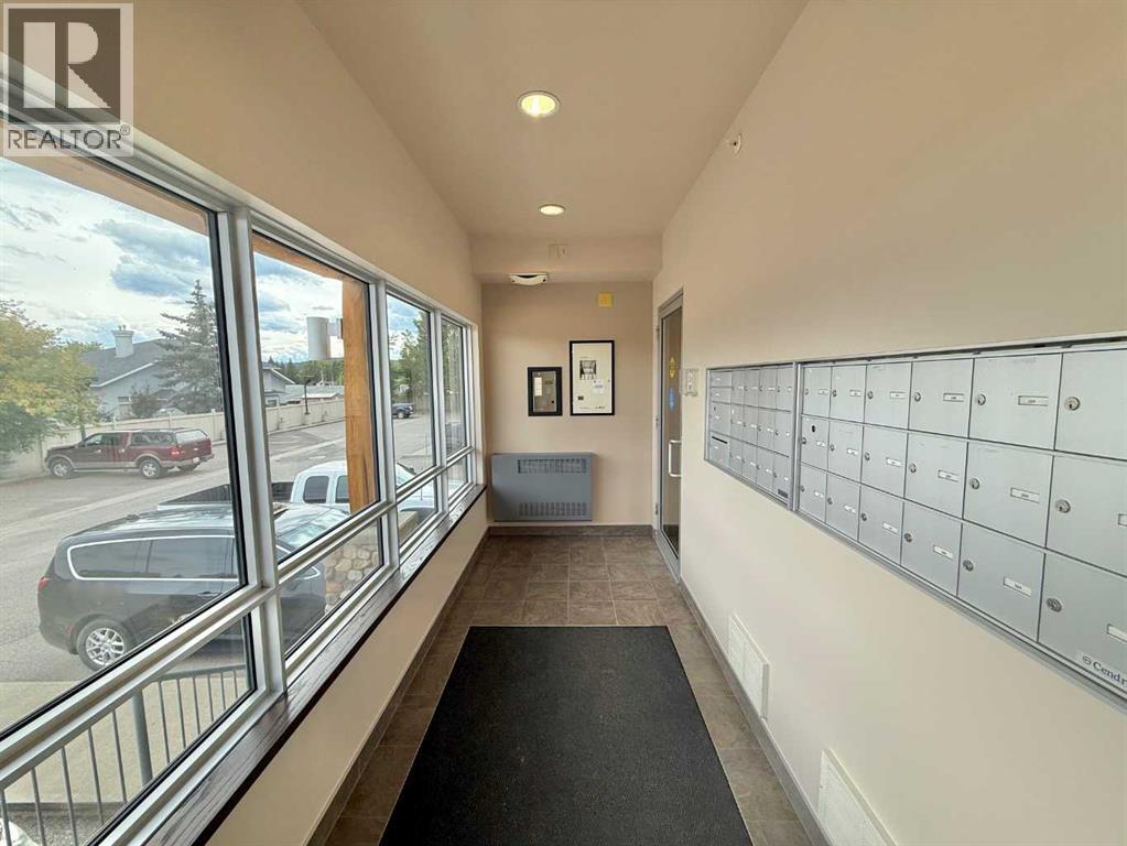 305, 109 Seabolt Drive