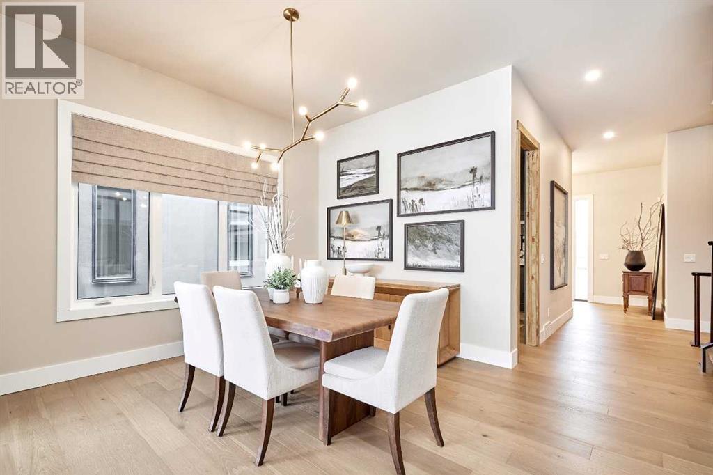 233 Rowmont Drive NW