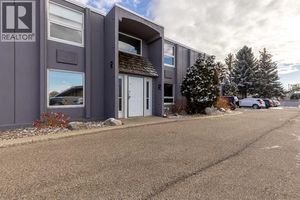 R101, 2004 13 Avenue N