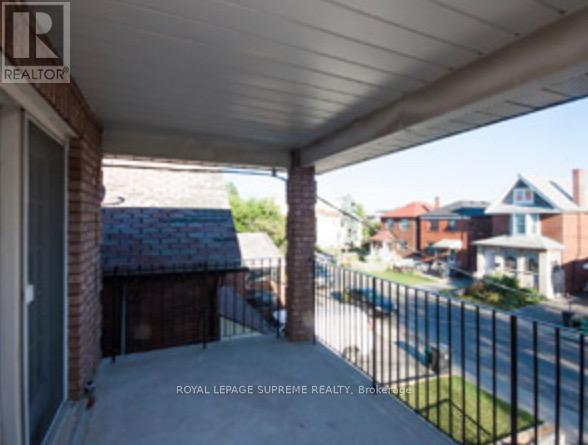 2ND FLOOR - 14 THORNTON AVENUE