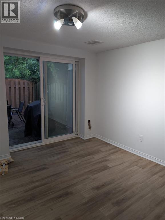 30 GREEN VALLEY Drive Unit# 9