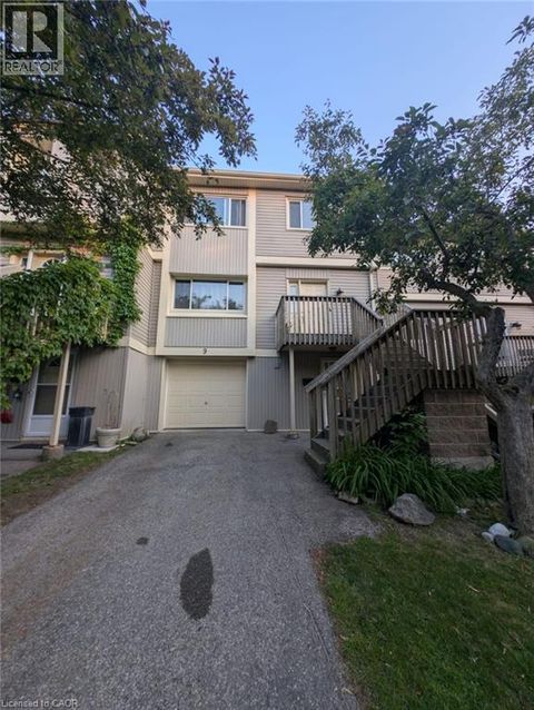 30 GREEN VALLEY Drive Unit# 9 Kitchener ON N2P1G8