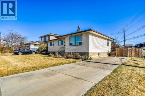 3452 37 Street SW Calgary AB T3E3C1