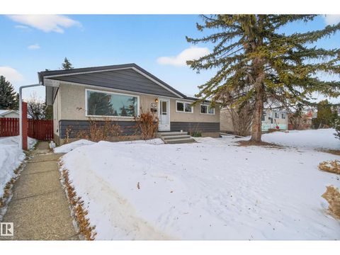 8328 164 ST NW Edmonton AB T5R2P8