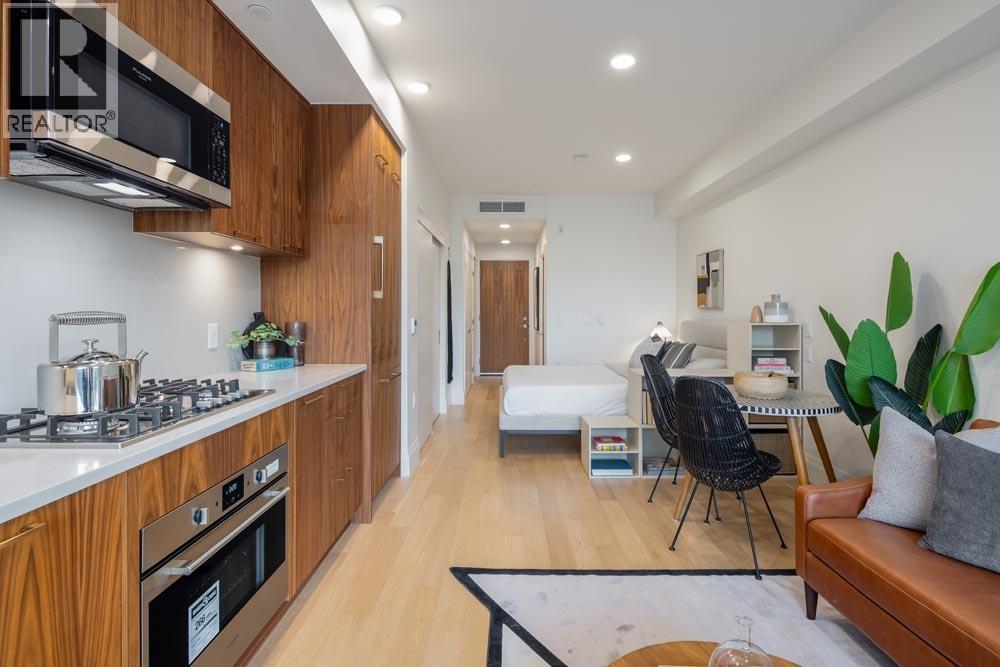 410 2550 GARDEN DRIVE