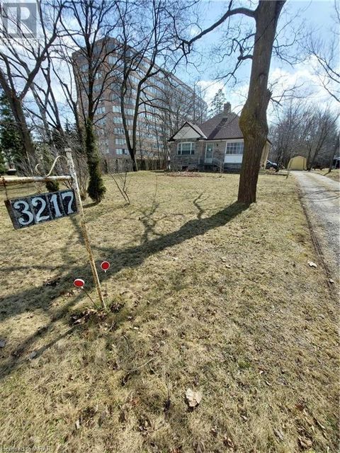 3211-3217 KING Street E Kitchener ON N2A1B1