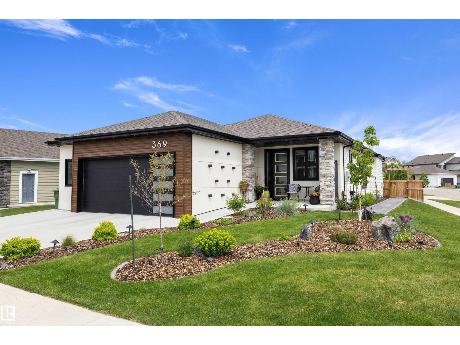 369 MEADOWVIEW DR