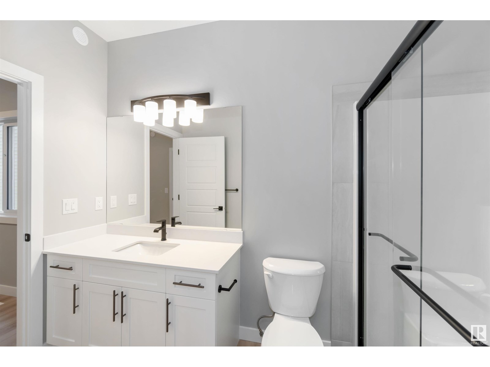 24 Meadowbrook WY