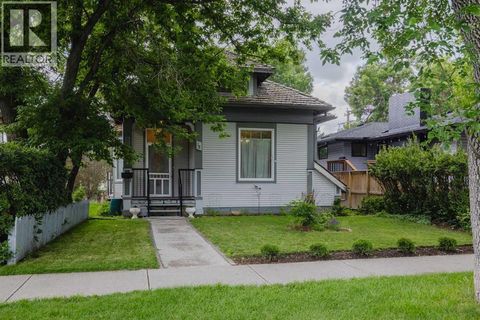 15 Elma Street W Okotoks AB T1S1J7