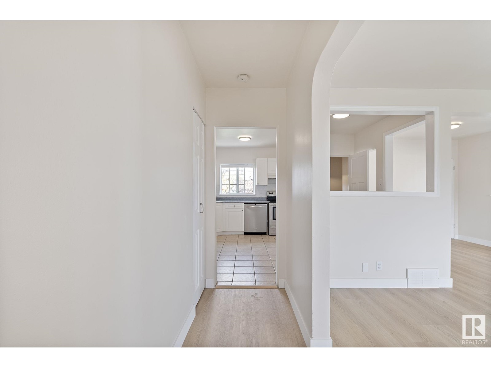 11916 132 ST NW