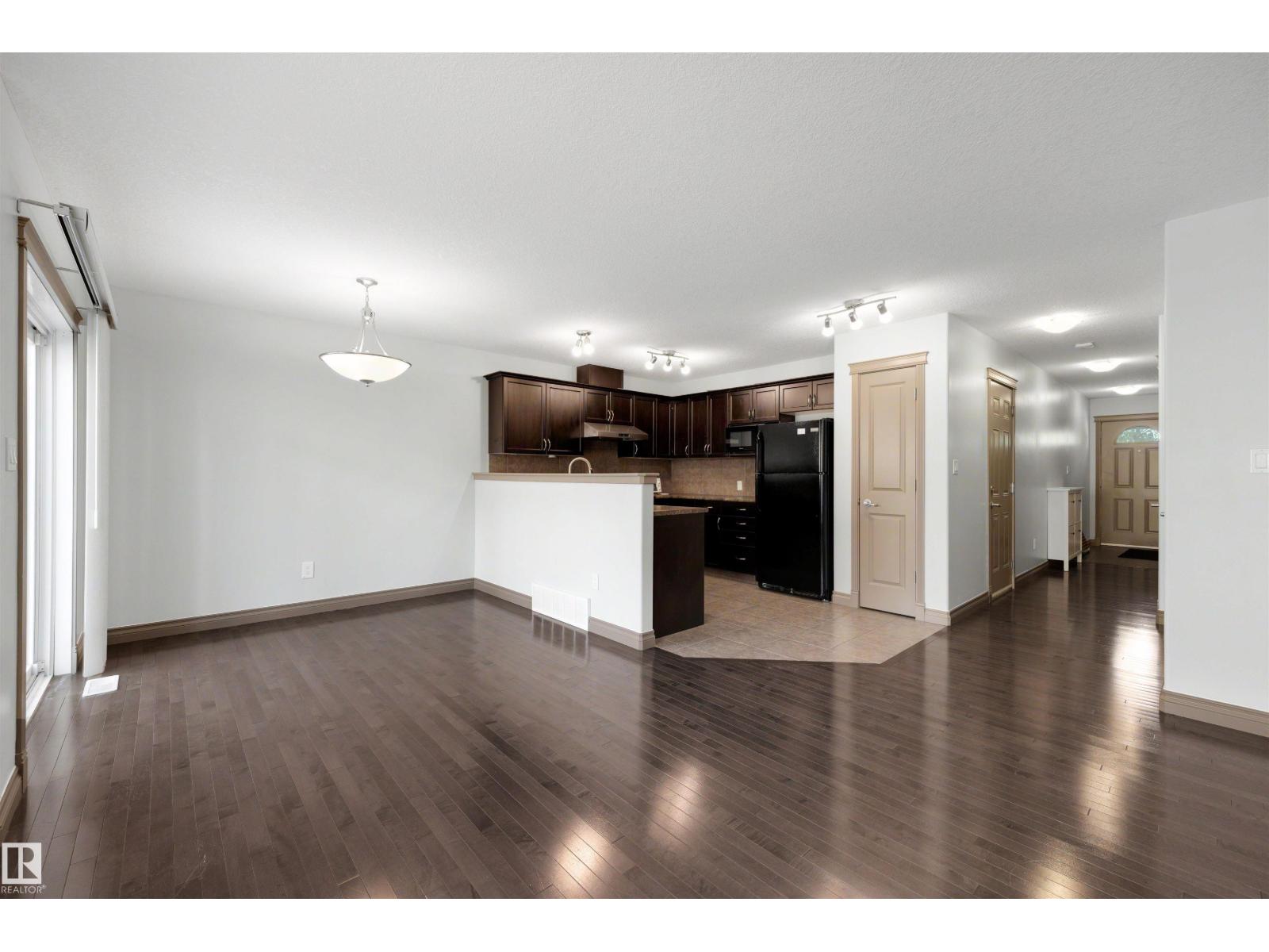 #21 5120 164 AV NW