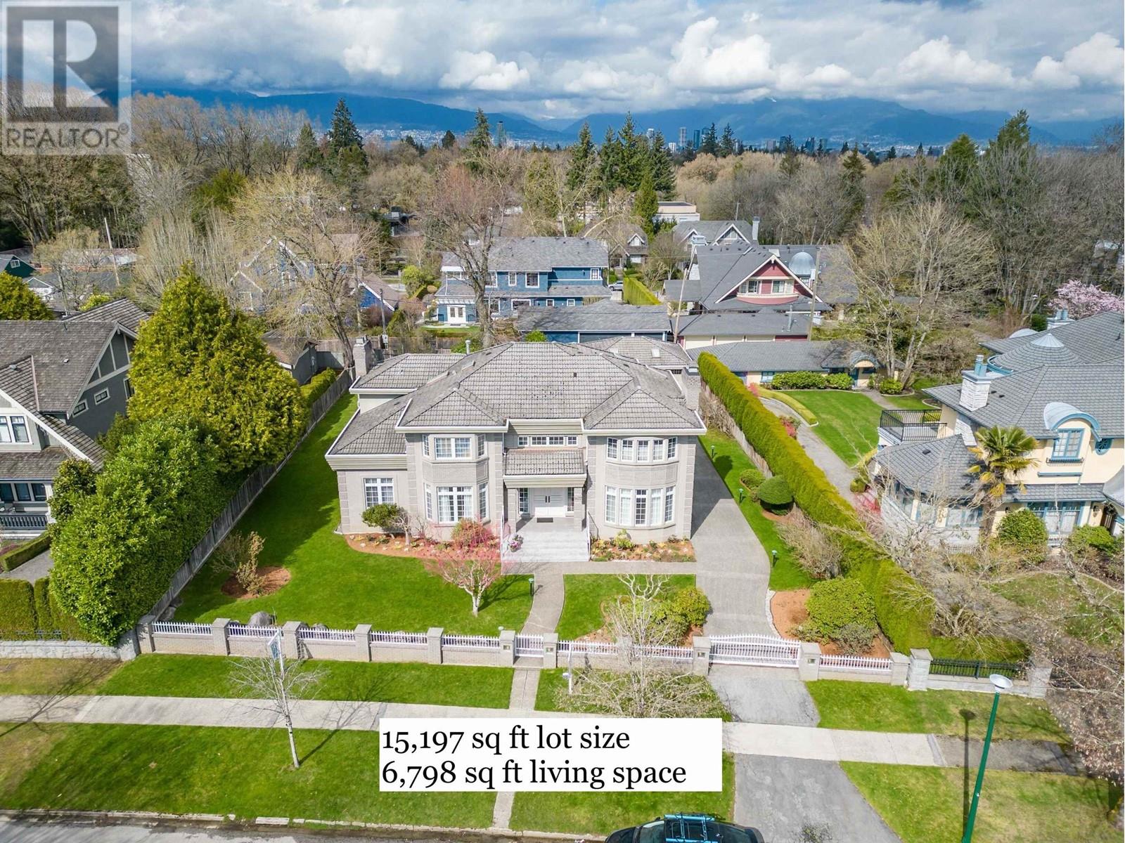 1437 CONNAUGHT DRIVE