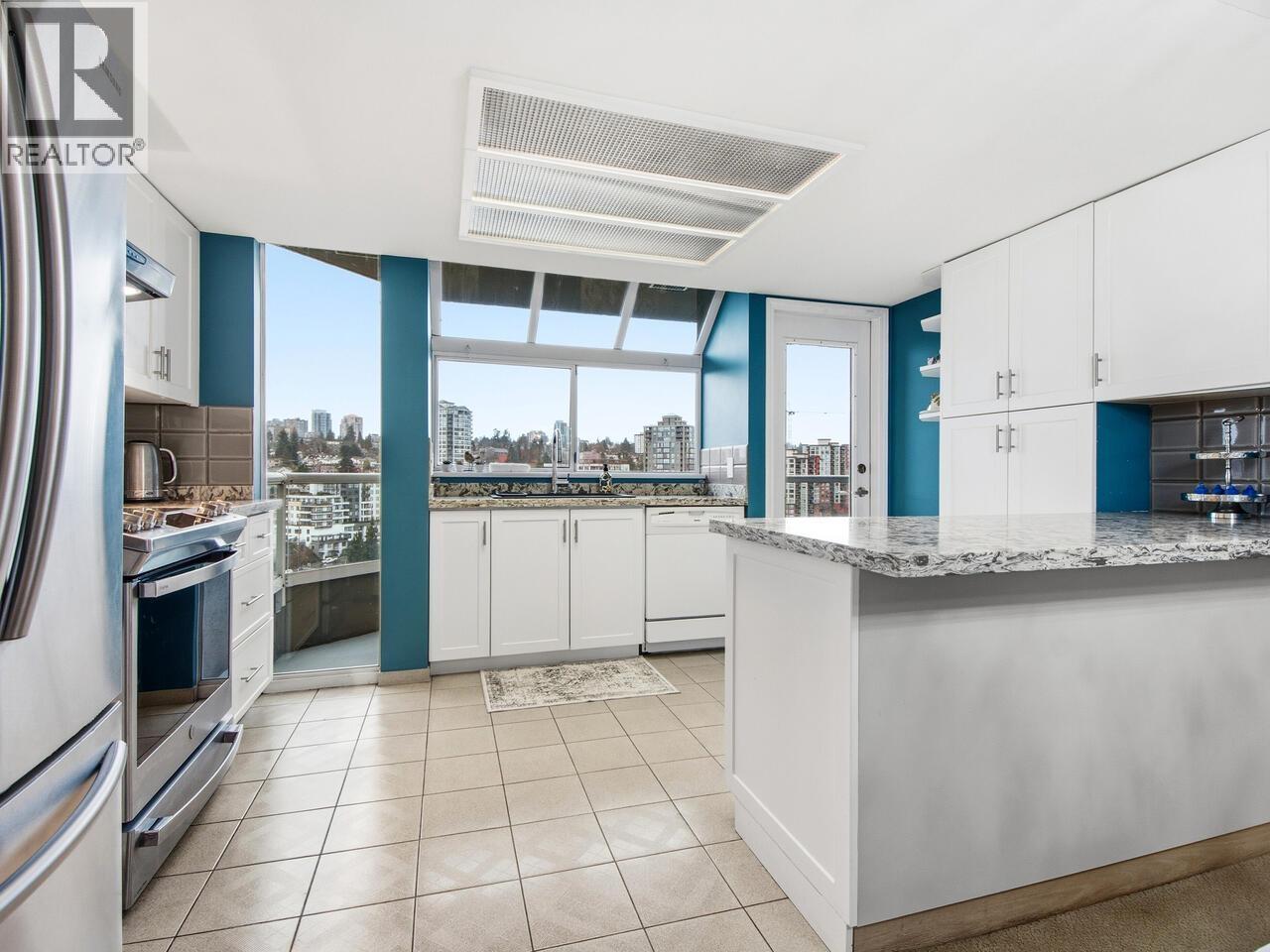 1602 1135 QUAYSIDE DRIVE