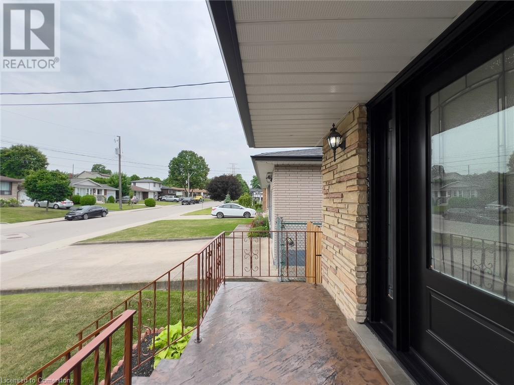 122 GLEN FOREST Drive