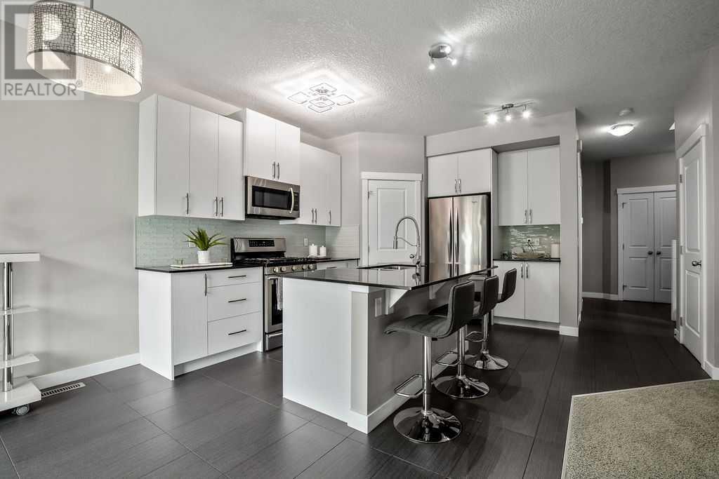 1208 Brightoncrest Green SE