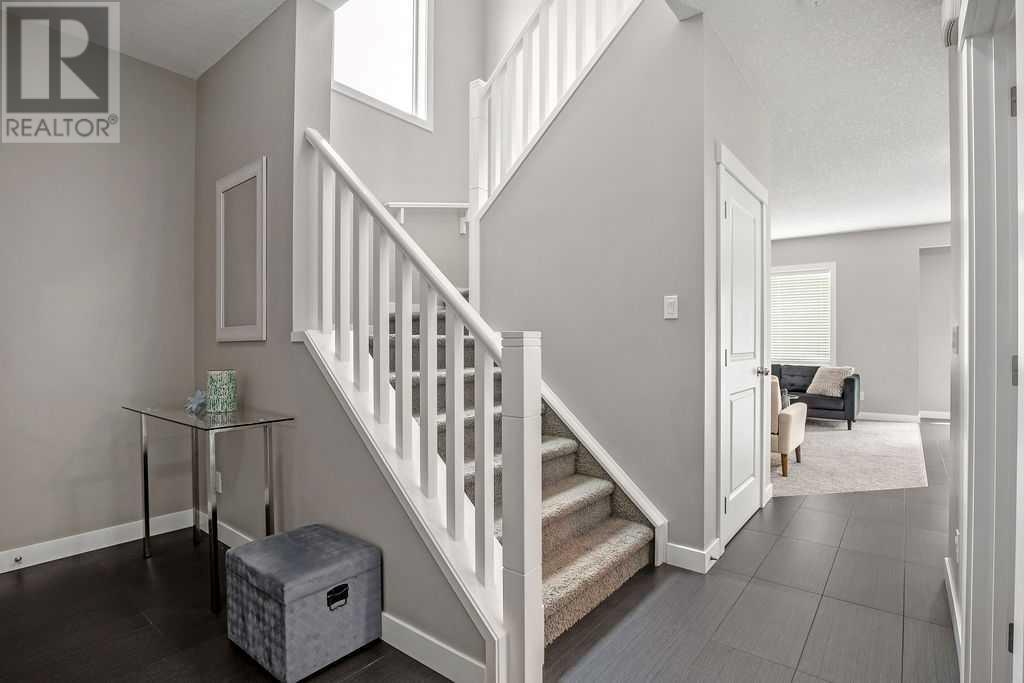 1208 Brightoncrest Green SE